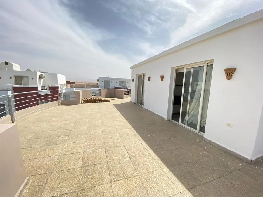 Penthouse at Aqua Palms — the private roof terrace